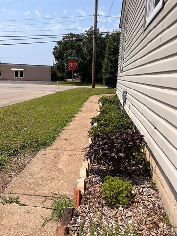 1102 N Washington Street, Farmington, MO 63640