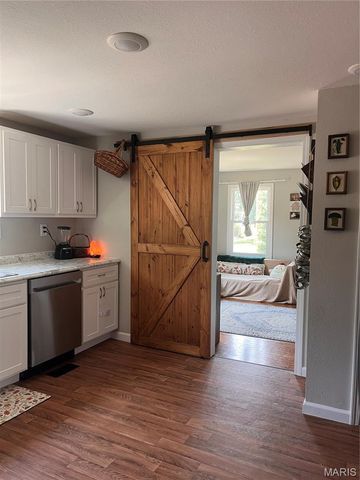 1102 N Washington Street, Farmington, MO 63640