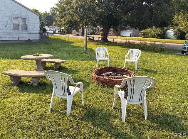 1102 N Washington Street, Farmington, MO 63640