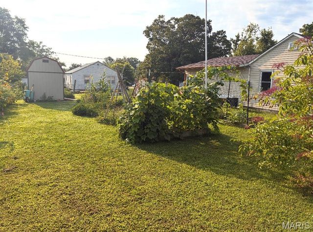 1102 N Washington Street, Farmington, MO 63640
