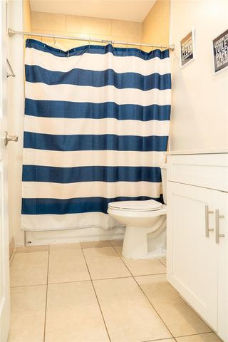 2710 NW 5 Street, Pompano Beach, FL 33069