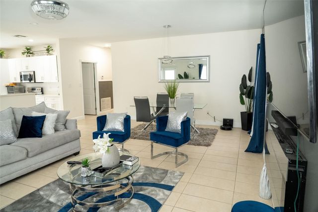 2710 NW 5 Street, Pompano Beach, FL 33069