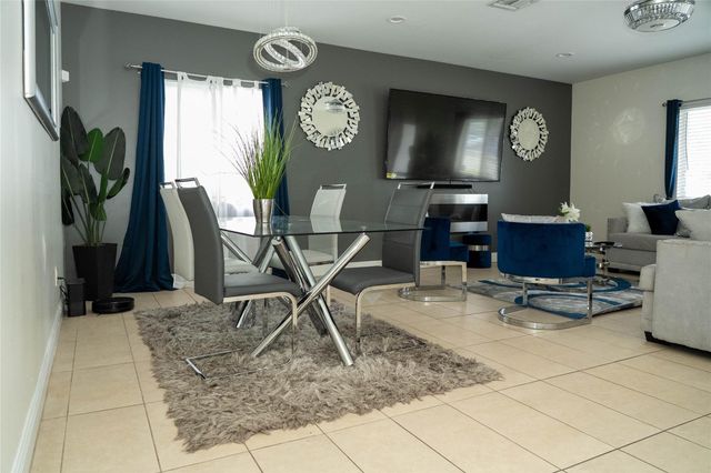 2710 NW 5 Street, Pompano Beach, FL 33069