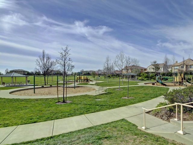 207 Tarquina Ct, El Dorado Hills, CA 95762