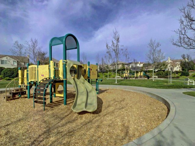 207 Tarquina Ct, El Dorado Hills, CA 95762