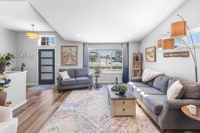 3825 16th Street S, Moorhead, MN 56560