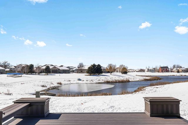 3825 16th Street S, Moorhead, MN 56560