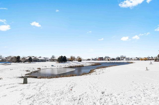 3825 16th Street S, Moorhead, MN 56560