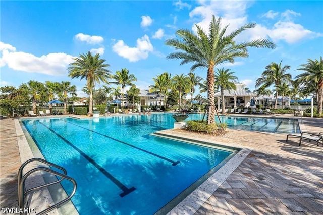9772 Willet CT, Naples, FL 34120
