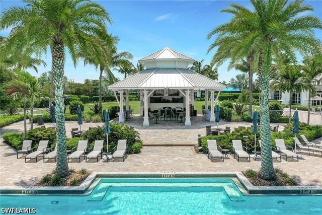 9772 Willet CT, Naples, FL 34120