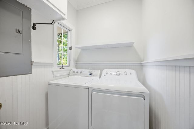 206 Granville Drive, Greenville, NC 27858