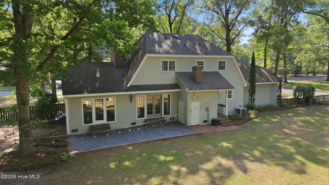 206 Granville Drive, Greenville, NC 27858
