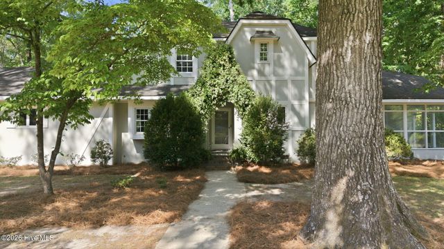 206 Granville Drive, Greenville, NC 27858