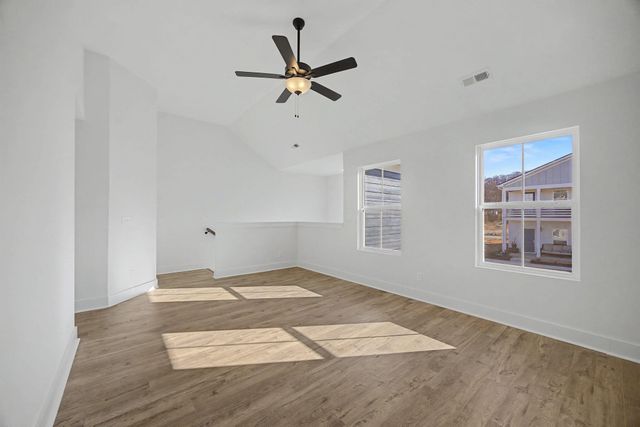 1850 Cotton Way, Chattanooga, TN 37404