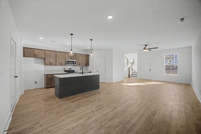 1850 Cotton Way, Chattanooga, TN 37404