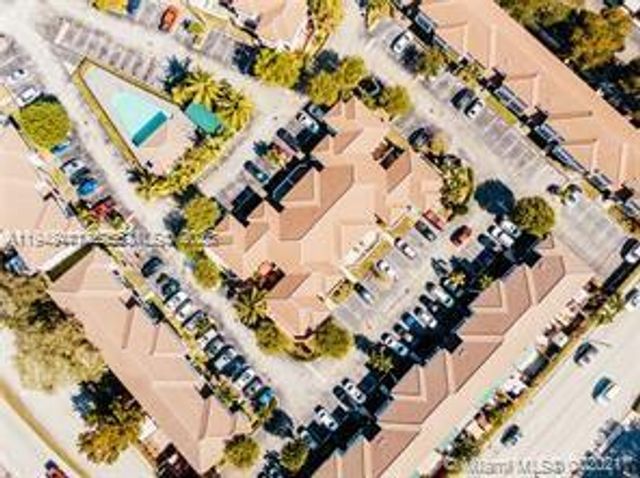 8505 SW 152nd Ave 272, Miami, FL 33193