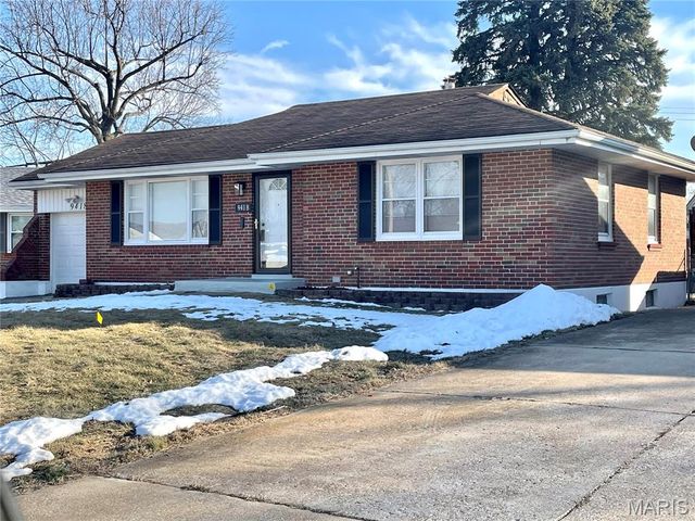 9418 PATTONWOOD DRIVE, Jennings, MO 63136