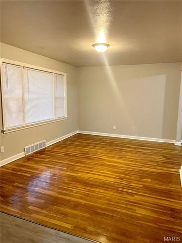 9418 PATTONWOOD DRIVE, Jennings, MO 63136