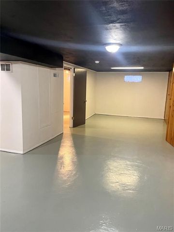 9418 PATTONWOOD DRIVE, Jennings, MO 63136