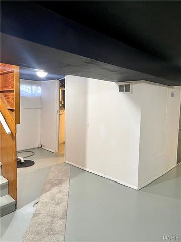 9418 PATTONWOOD DRIVE, Jennings, MO 63136