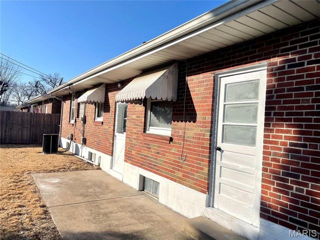 9418 PATTONWOOD DRIVE, Jennings, MO 63136