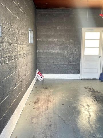 9418 PATTONWOOD DRIVE, Jennings, MO 63136