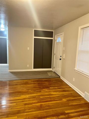 9418 PATTONWOOD DRIVE, Jennings, MO 63136