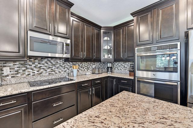 7589 Fieldstone Ranch Square, Vero Beach, FL 32967