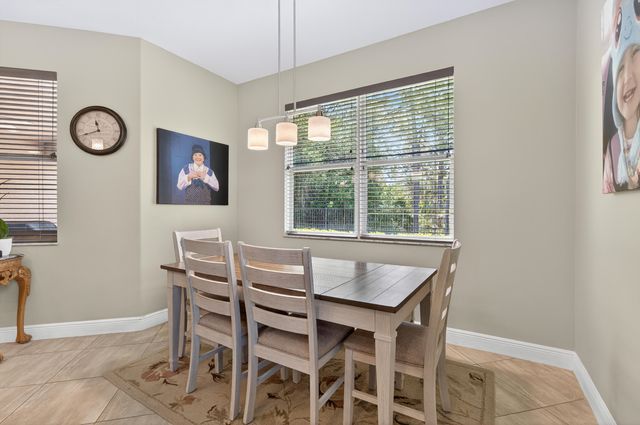 7589 Fieldstone Ranch Square, Vero Beach, FL 32967