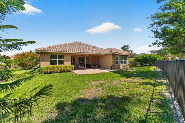 7589 Fieldstone Ranch Square, Vero Beach, FL 32967