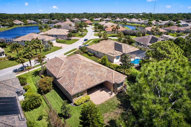 7589 Fieldstone Ranch Square, Vero Beach, FL 32967