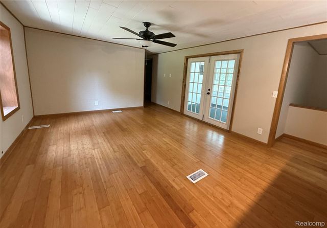 19890 16 Mile Road, Marshall, MI 49068