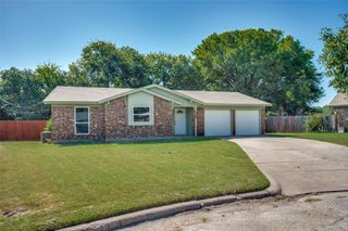 509 Steeple Ridge Court, Everman, TX 76140