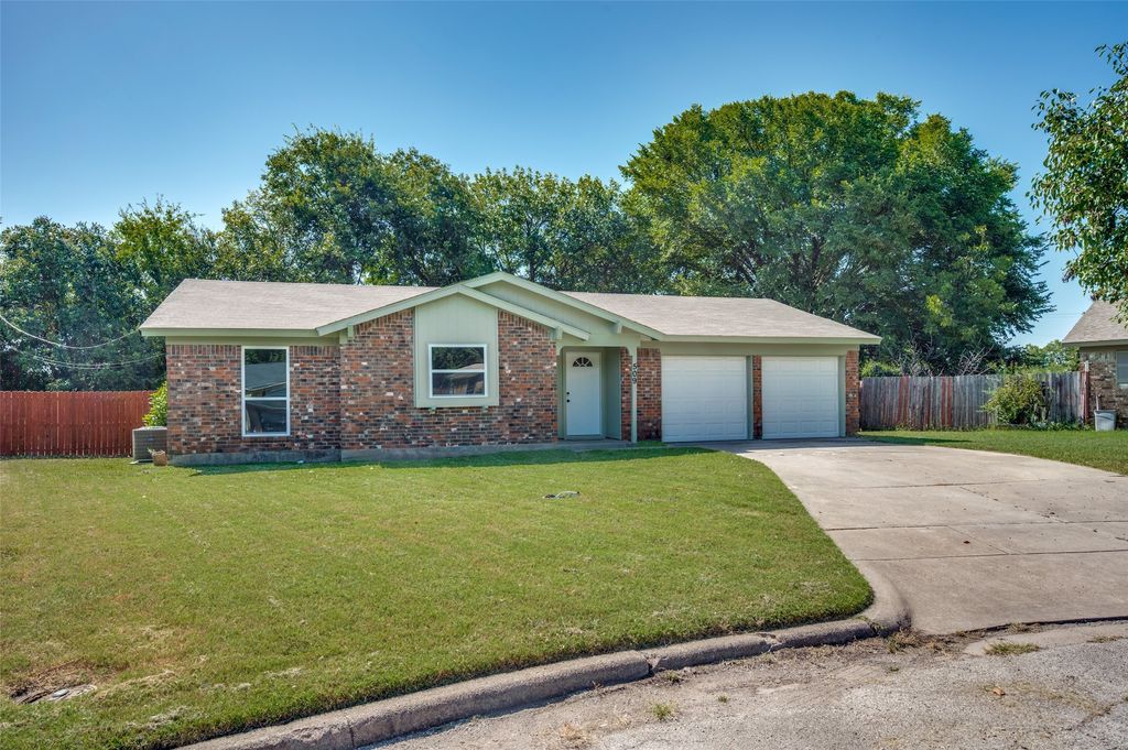 509 Steeple Ridge Court, Everman, TX 76140