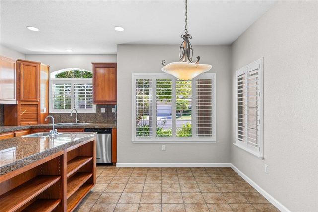 1343 Primavera Ave, Manteca, CA 95336