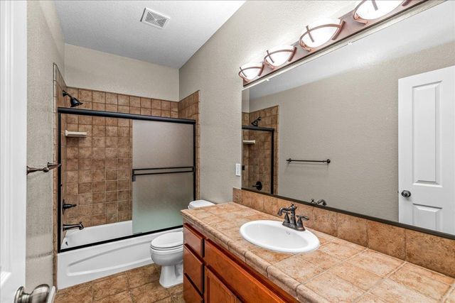 1343 Primavera Ave, Manteca, CA 95336