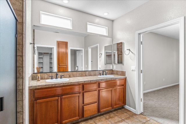1343 Primavera Ave, Manteca, CA 95336