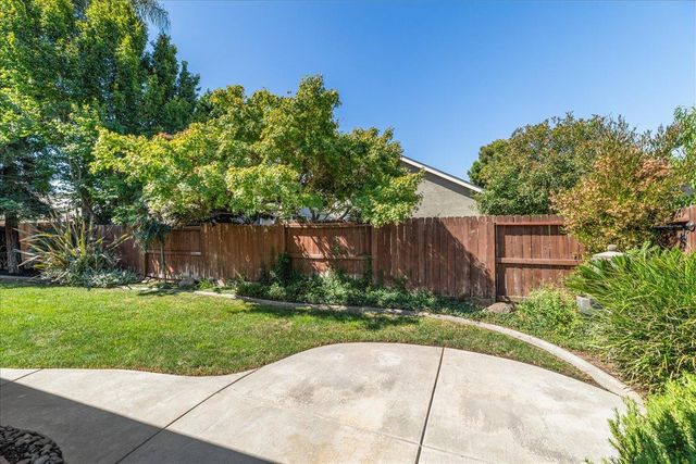 1343 Primavera Ave, Manteca, CA 95336