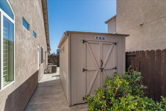 1343 Primavera Ave, Manteca, CA 95336
