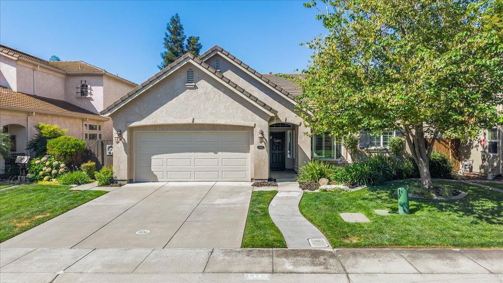 1343 Primavera Ave, Manteca, CA 95336