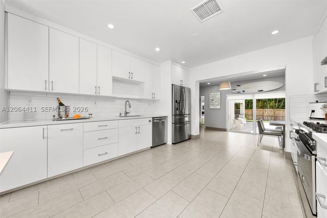 831 NE 109th St, Biscayne Park, FL 33161