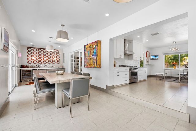 831 NE 109th St, Biscayne Park, FL 33161