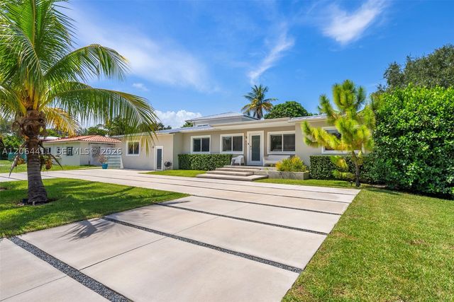 831 NE 109th St, Biscayne Park, FL 33161