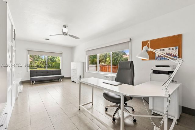 831 NE 109th St, Biscayne Park, FL 33161