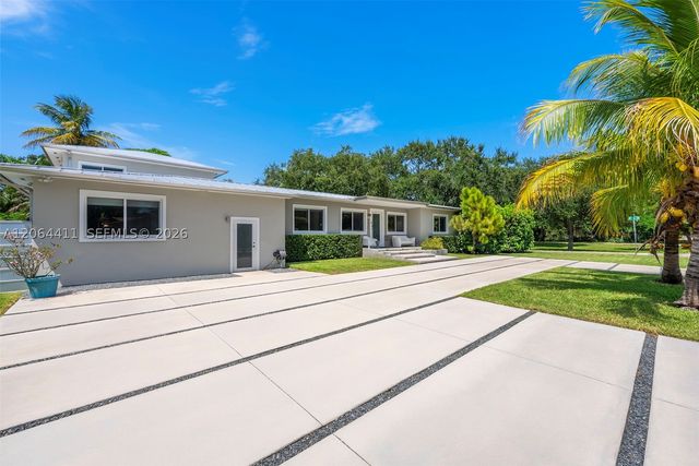 831 NE 109th St, Biscayne Park, FL 33161
