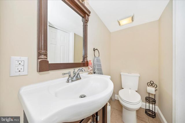 9507 MAIN ST, Damascus, MD 20872