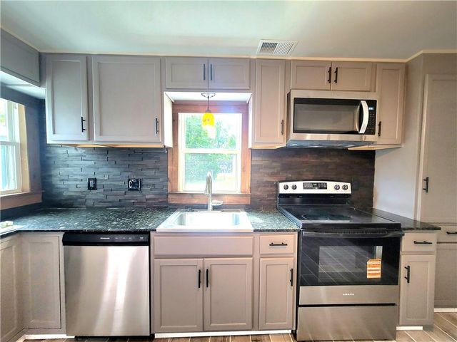 409 Spratley Street, Birmingham, MO 64161