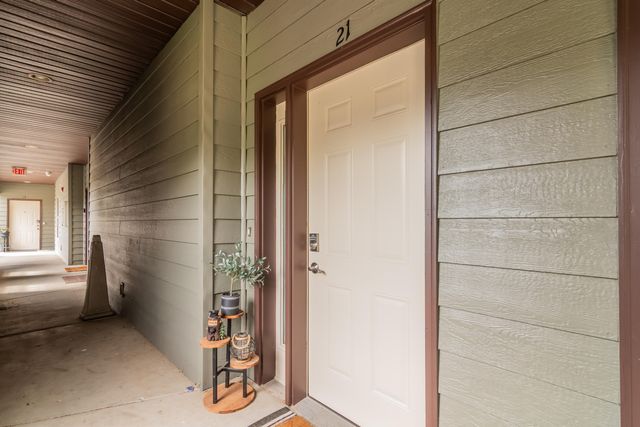 1001 Golf Drive 21, Branson West, MO 65737