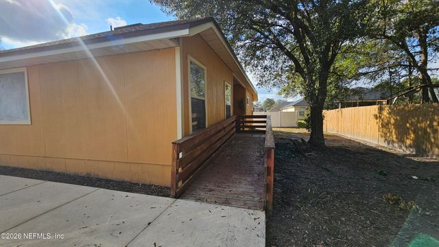 863 ASHTON COVE Terrace, Jacksonville, FL 32218