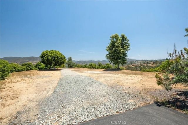 1917 Santa Margarita Drive, Fallbrook, CA 92028